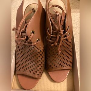 Bcbg heels